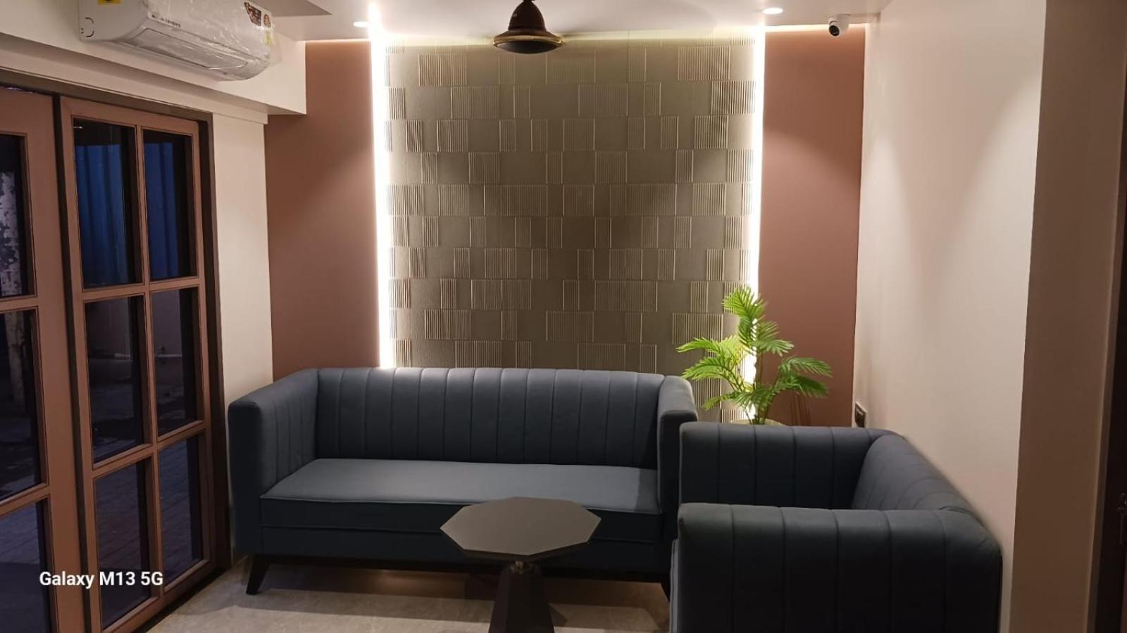 Hotel Aura Inn Airoli ,Digha Navi Mumbai Exteriör bild