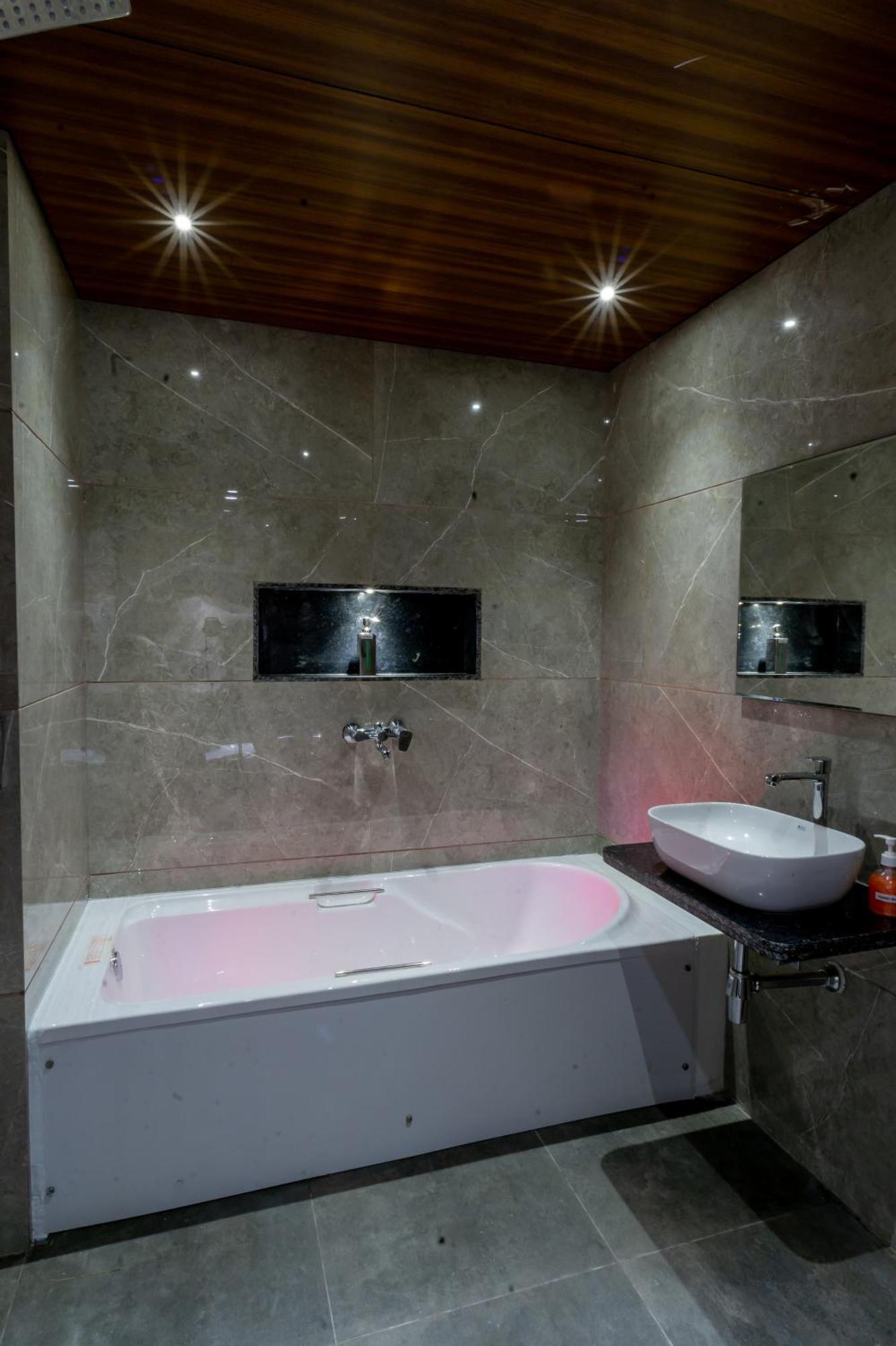 Hotel Aura Inn Airoli ,Digha Navi Mumbai Exteriör bild