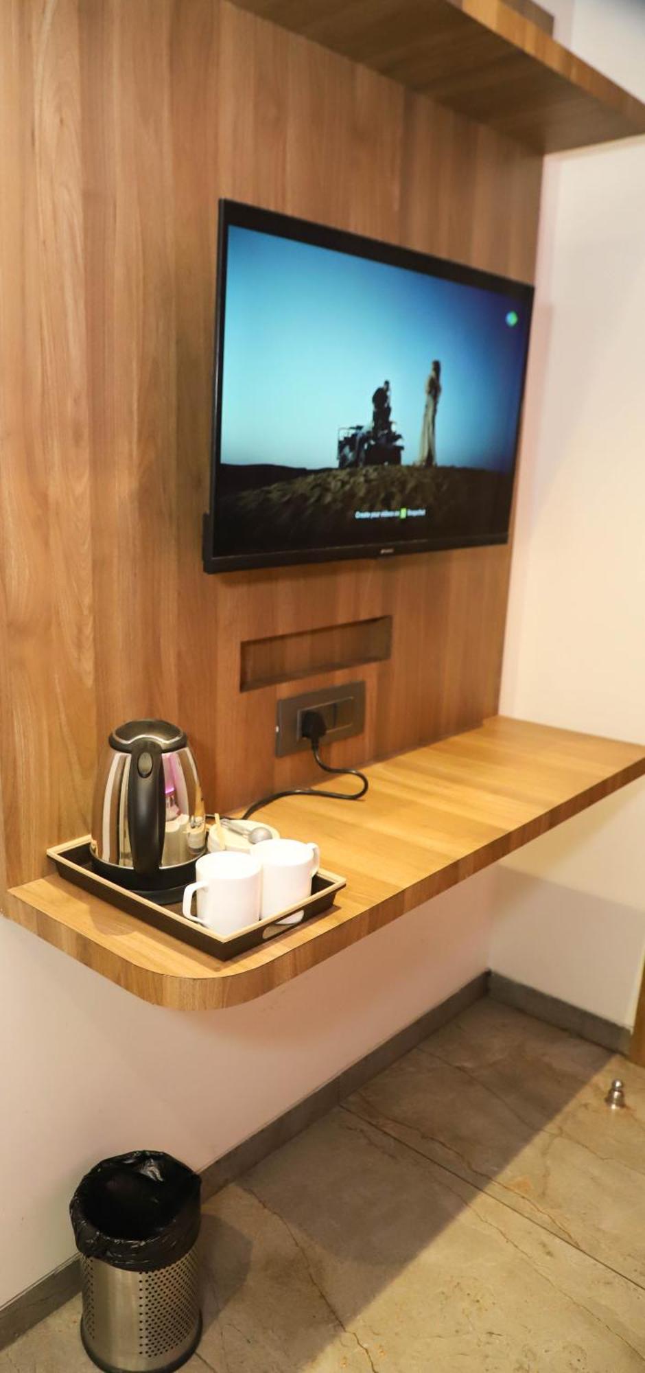 Hotel Aura Inn Airoli ,Digha Navi Mumbai Exteriör bild